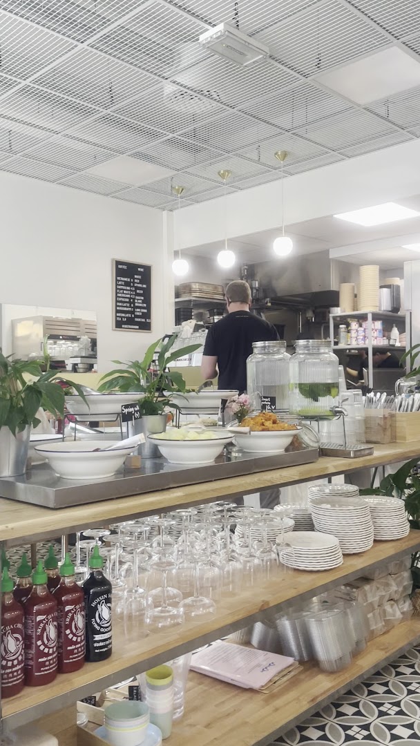 Bistro DinDín: clear, professional interior restaurant shot