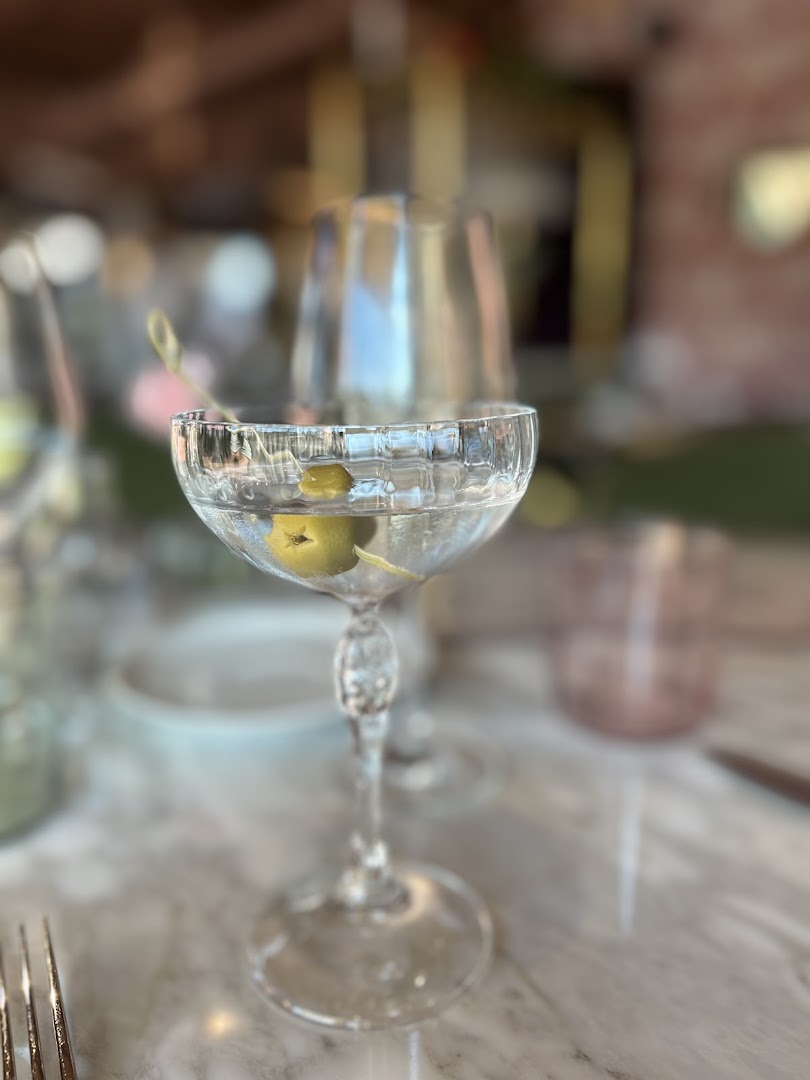 Brasserie Deux: high quality drink photography