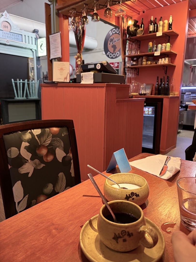 Maira: restaurant interior and atmosphere