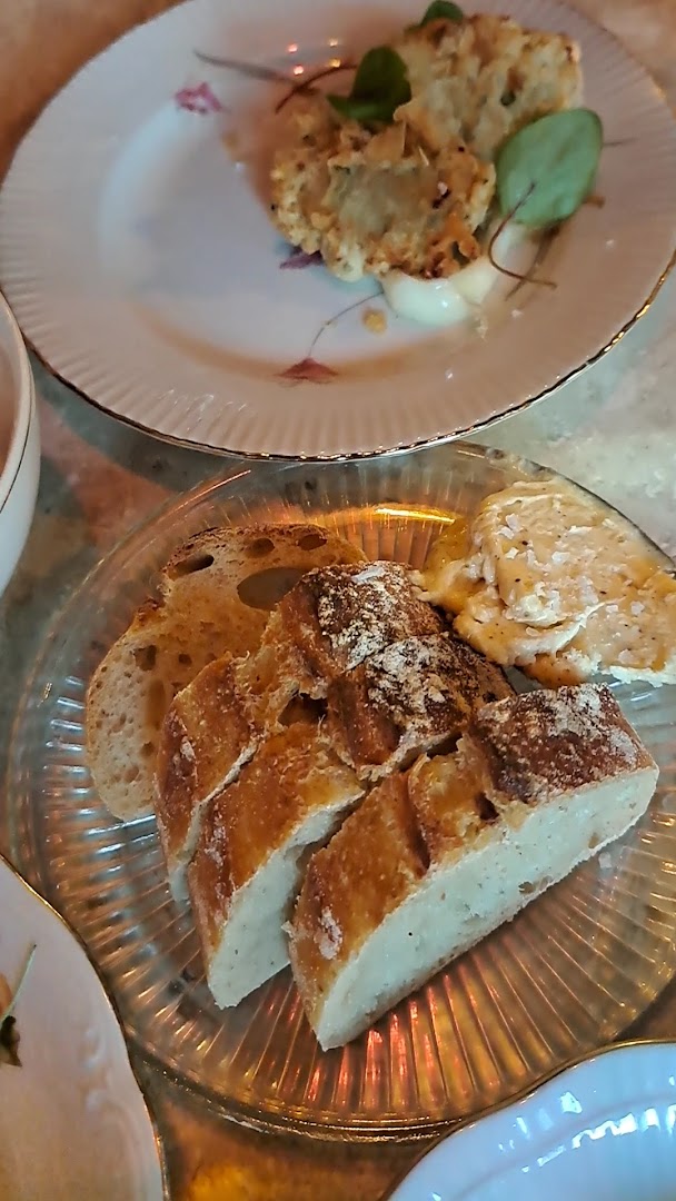 Nonni: appetizing photo of restaurant food