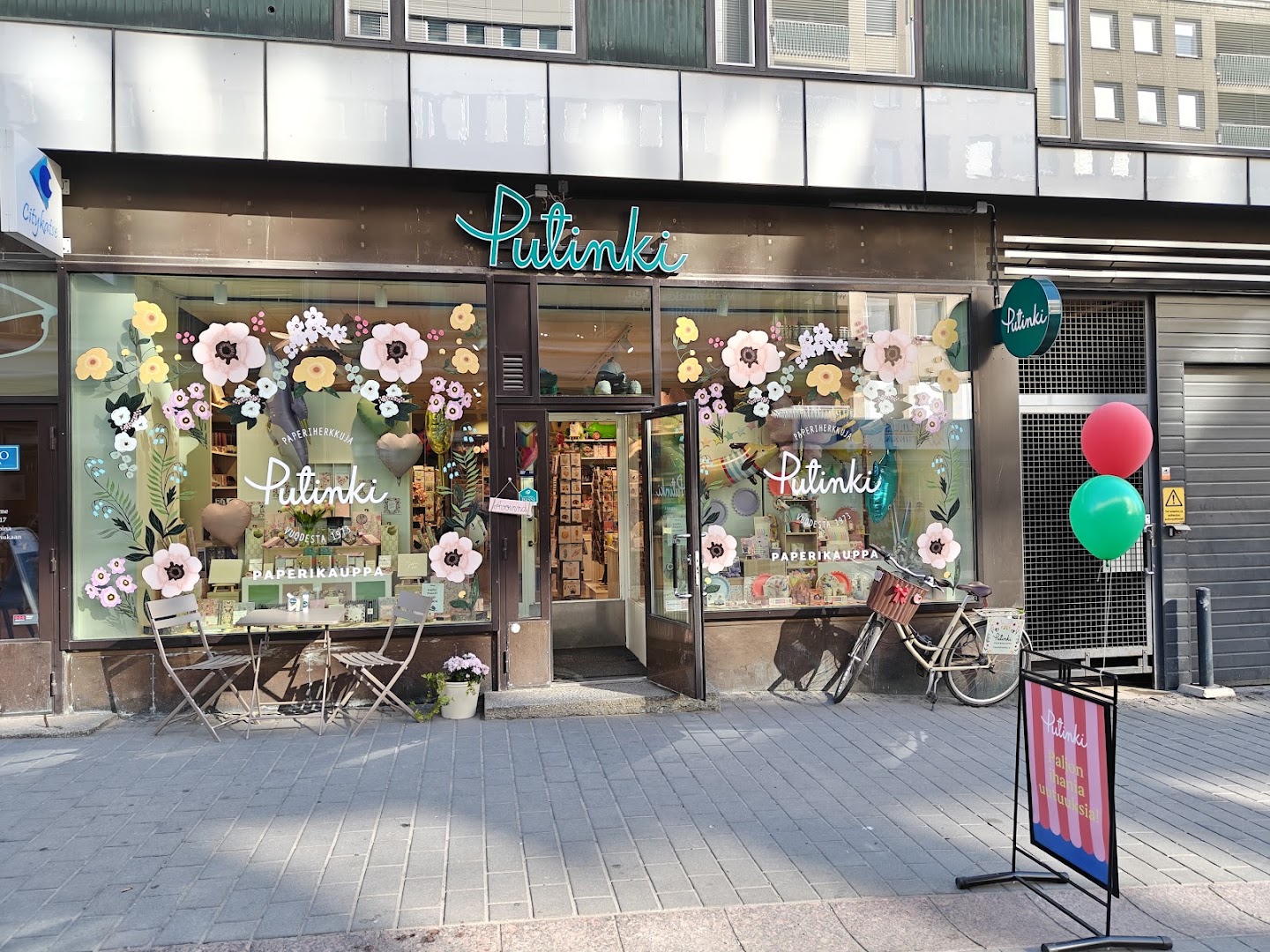 Putinki Tampere: clear, inviting storefront photo