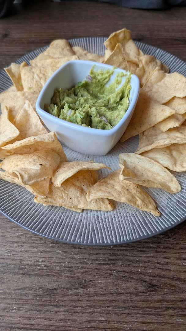 Ramona: appetizing photo of restaurant food