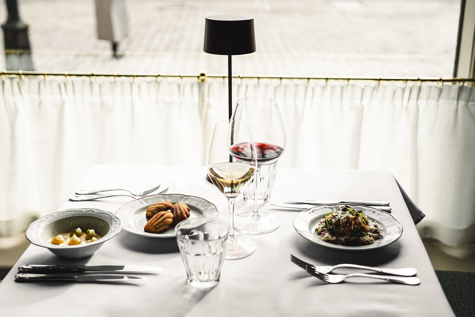 Brasserie Amelie: professional and inviting food photography