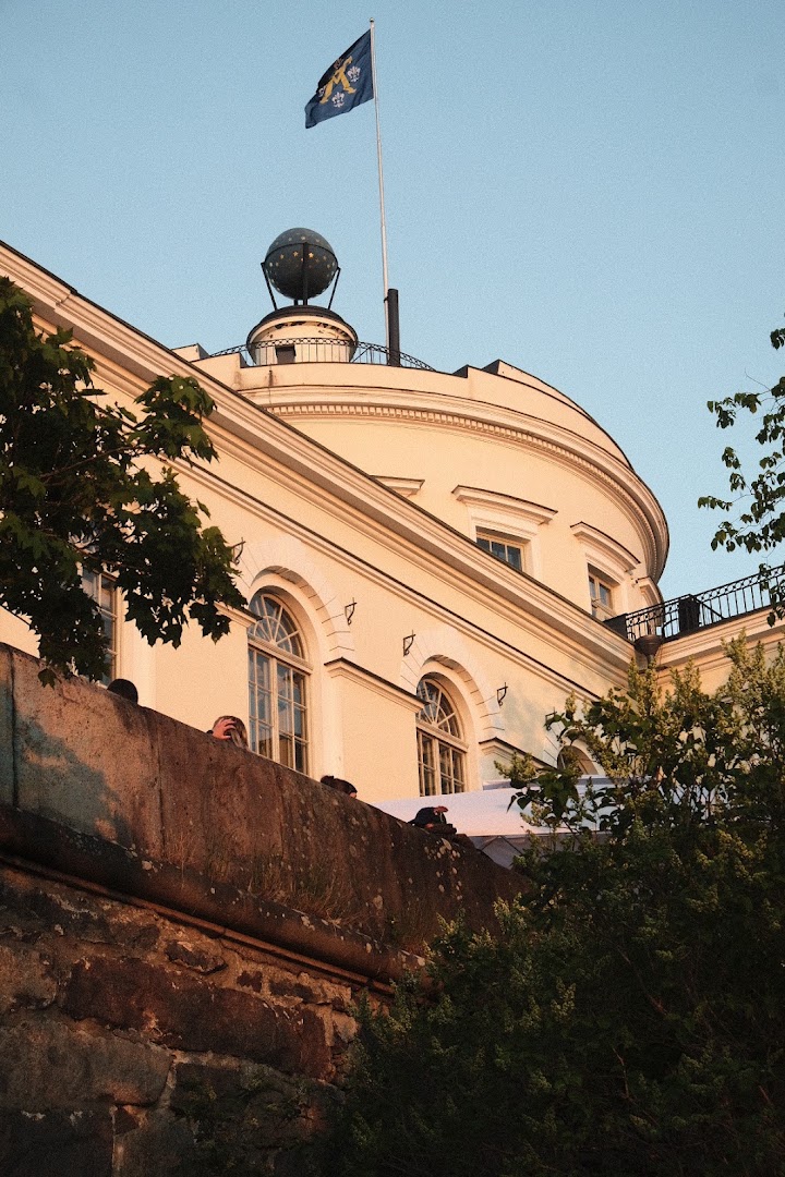 Cosma: attractive exterior shot of venue