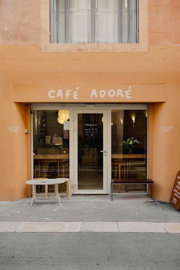 Café Adoré: attractive, professional storefront photo