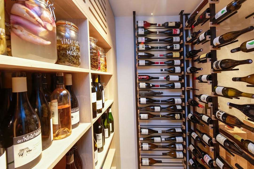 Étude: professional wine cellar display