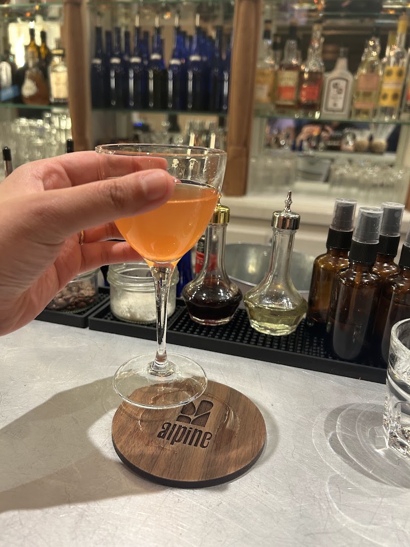 Alpine Bar: clear, professional shot of drink