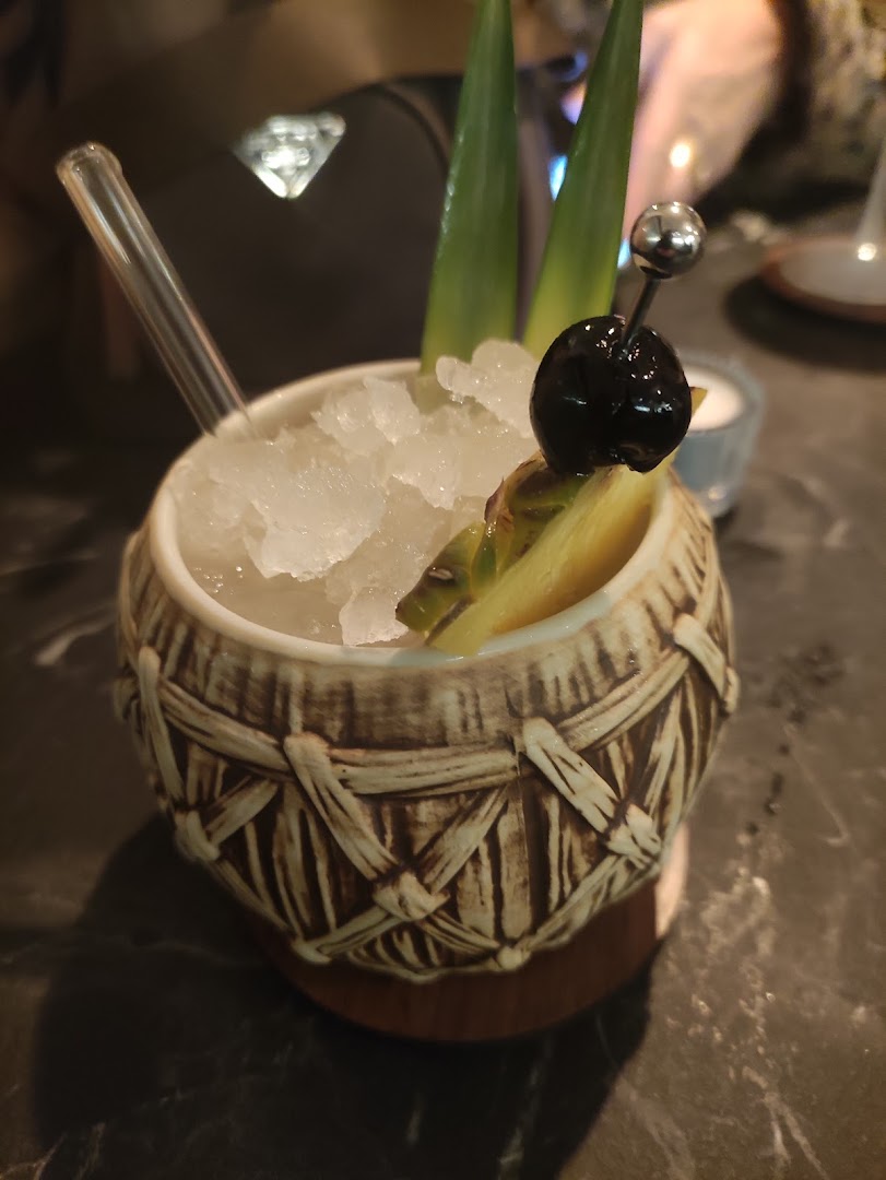 Alpine Bar: appealing, high-quality cocktail photo