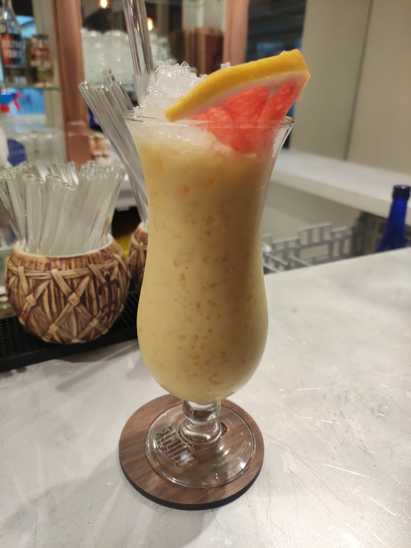 Alpine Bar: appetizing, high-quality cocktail photo