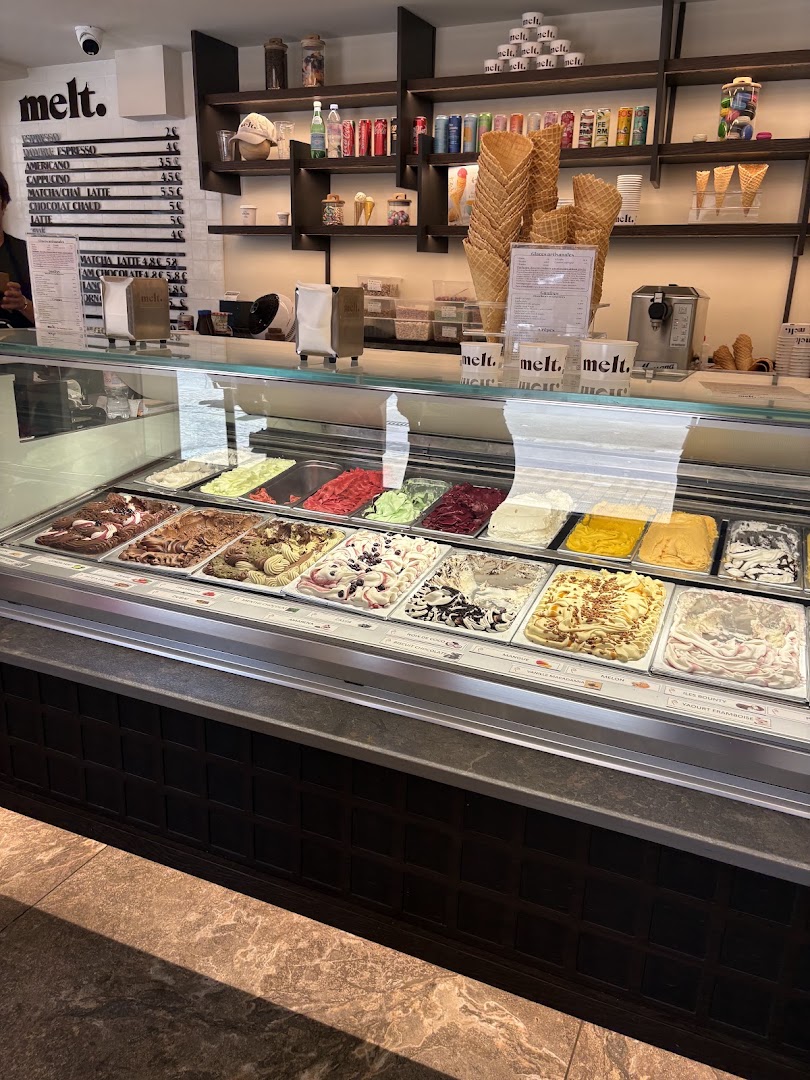 Melt: clear display of shop products