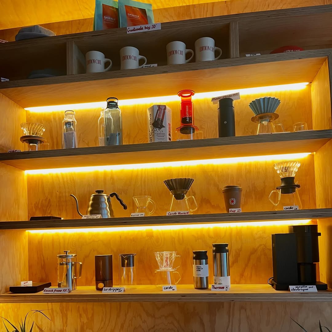 Édition Café: clear display of coffee equipment