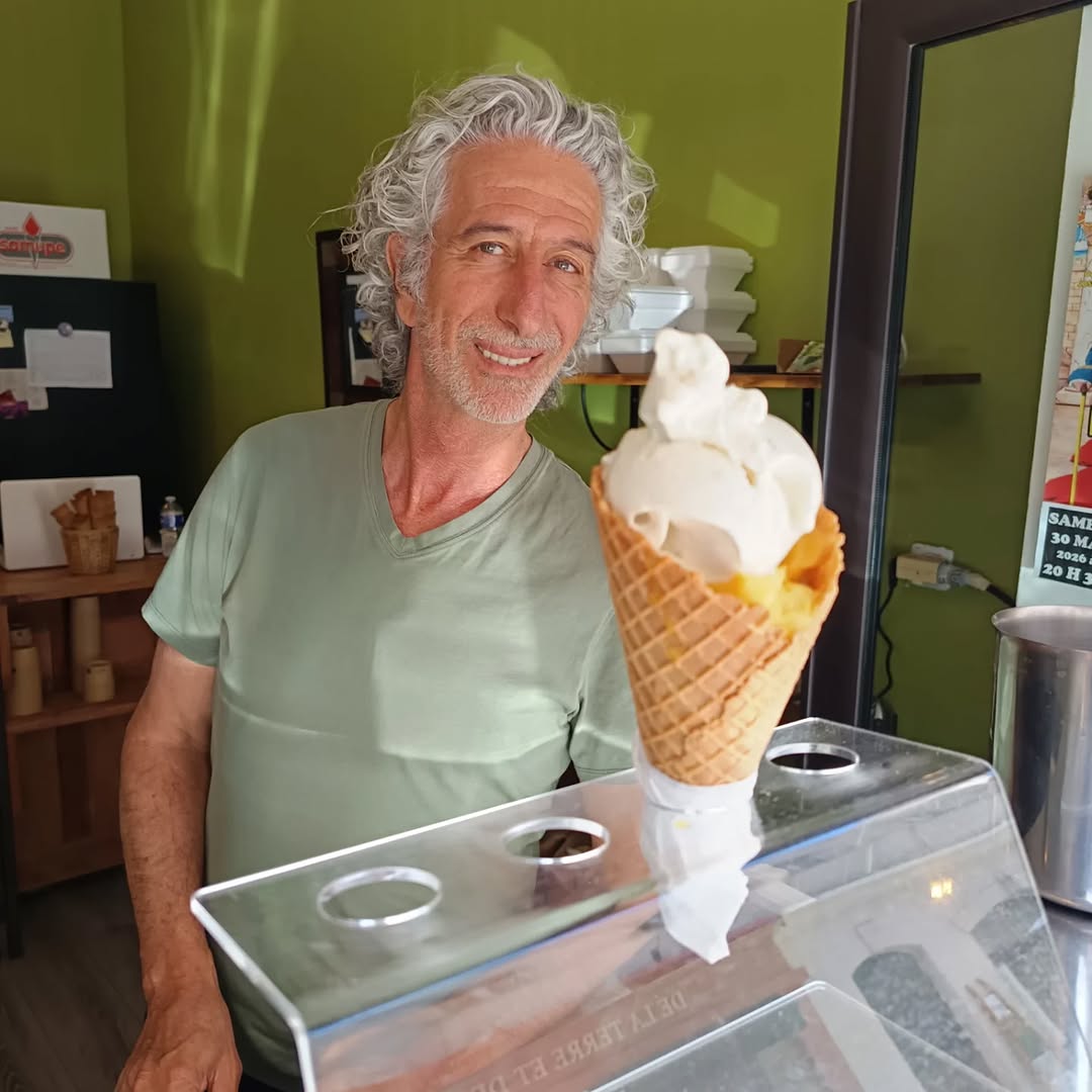 Gelateria Tartufo: friendly staff with signature product