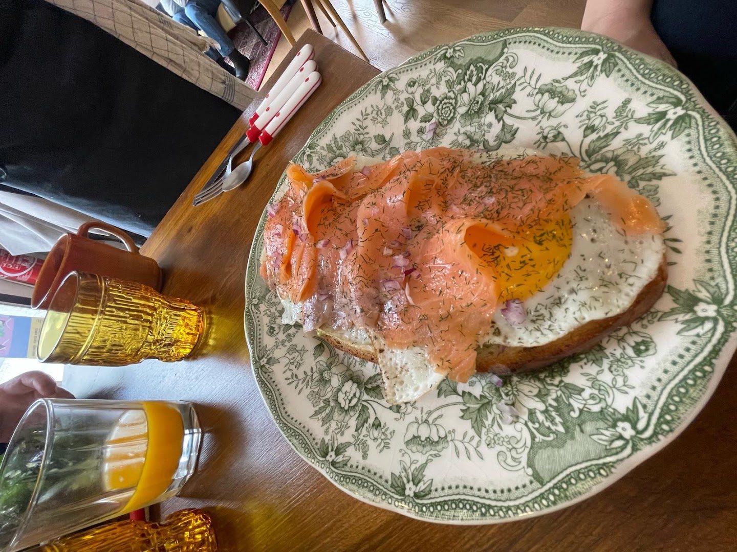 Promenade: appetizing food photo for brunch