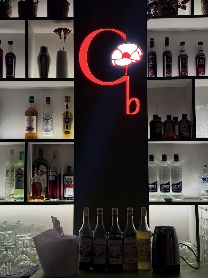 Coquelicot: attractive, professional bar interior shot
