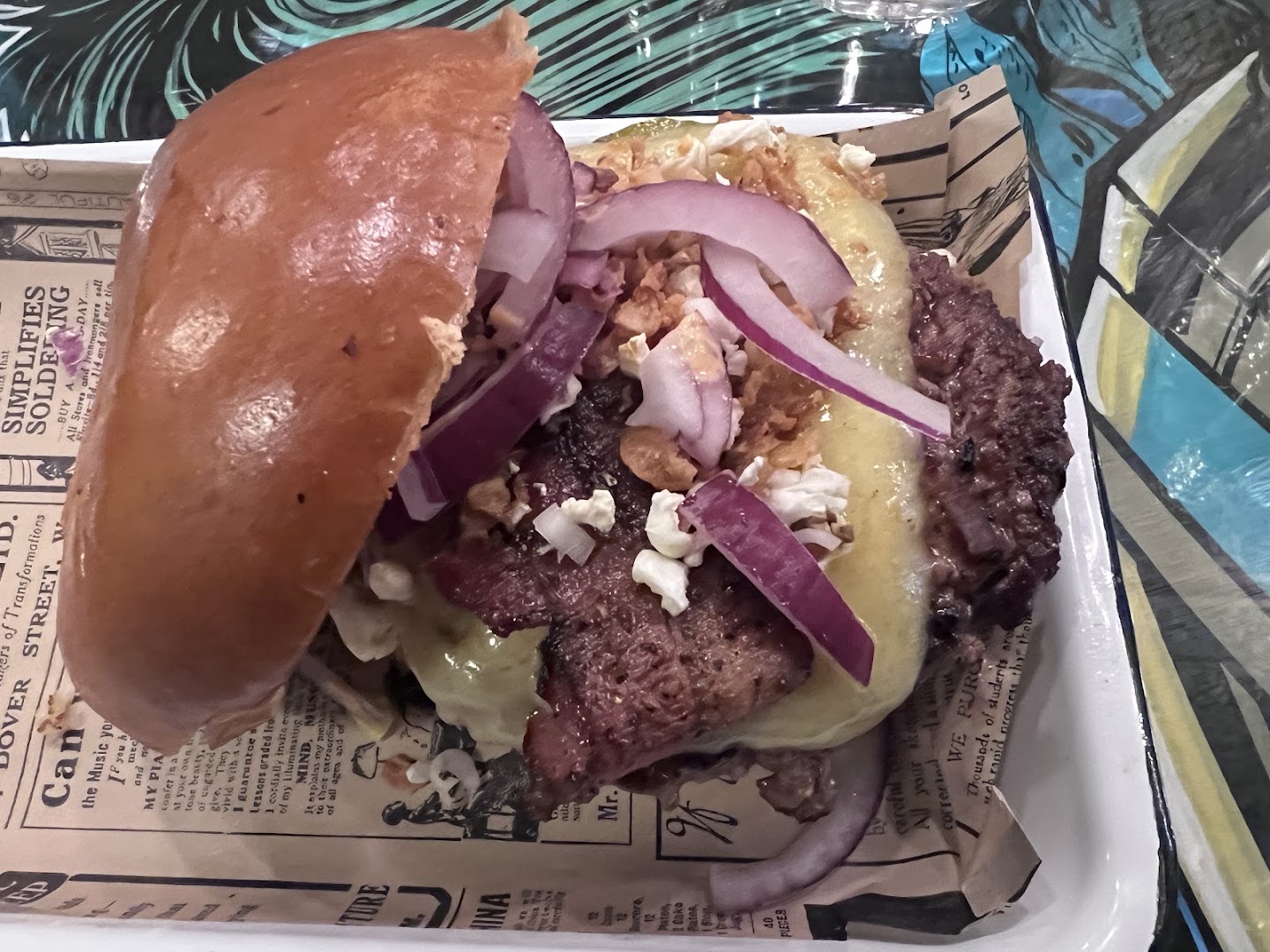 Jo's Burger: appetizing, high-quality food photo