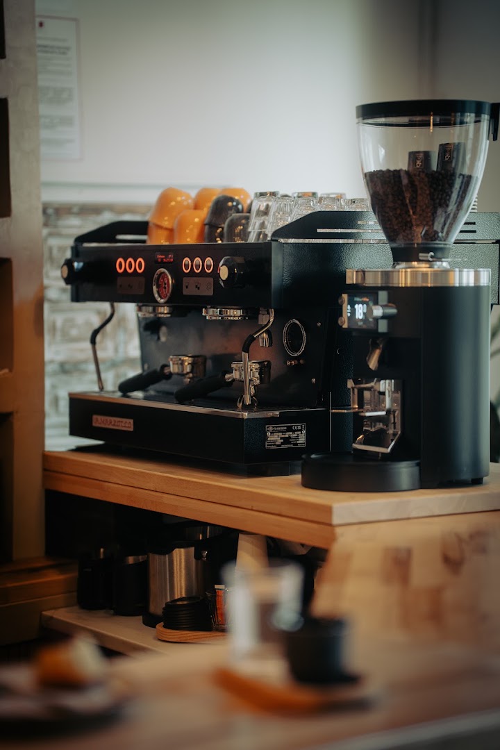 Corbeau Specialty Coffee Roasters: professional shot of coffee equipment