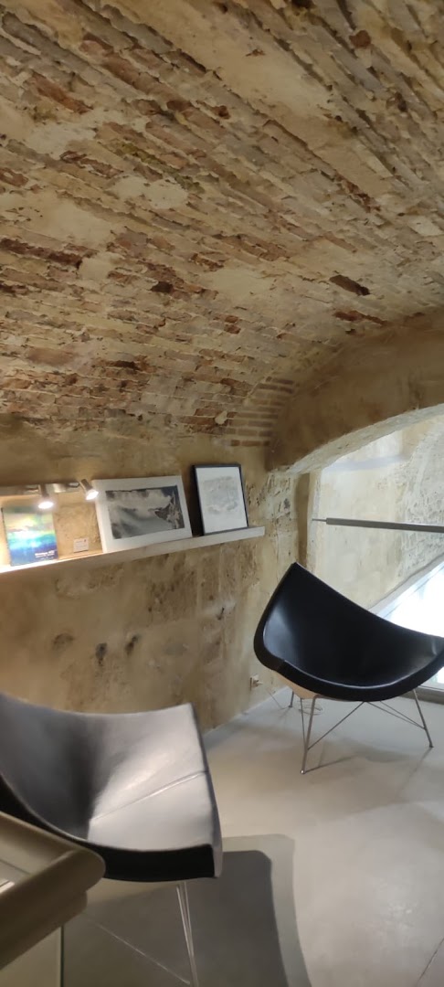 Espace Rio: gallery interior and atmosphere