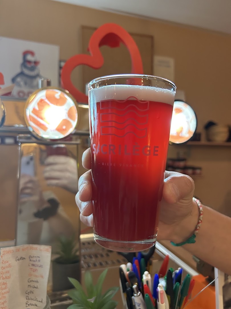 Le Bulle Dingue: appetizing photo of served drink