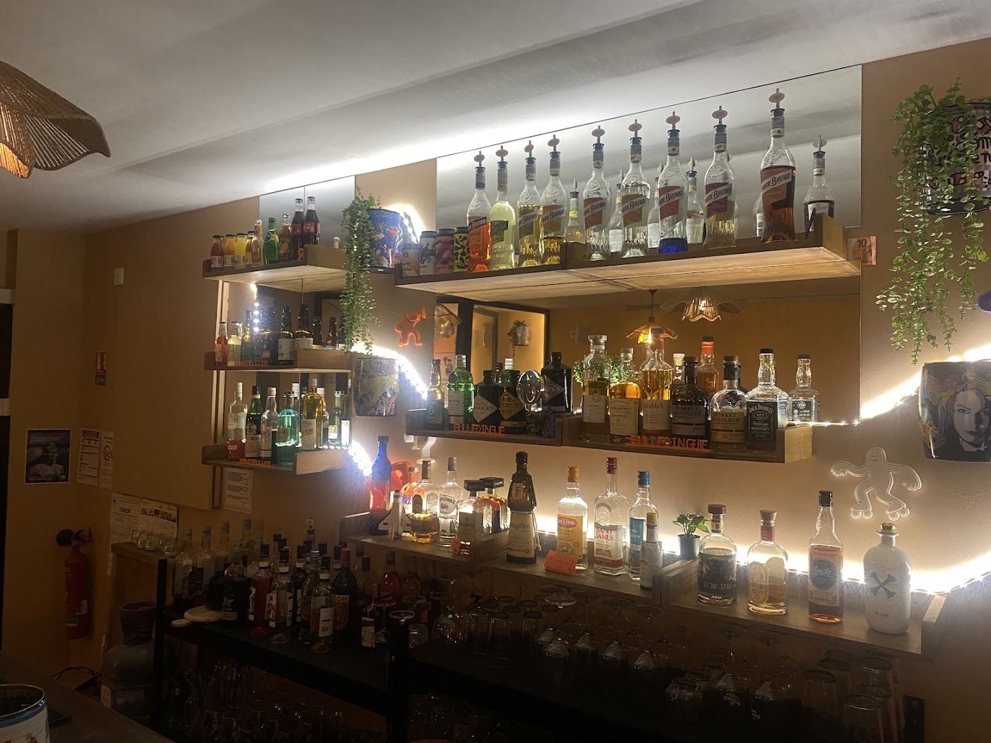 Le Bulle Dingue: clear view of bar selection