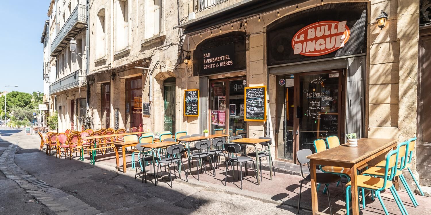 Le Bulle Dingue: clear exterior view of venue