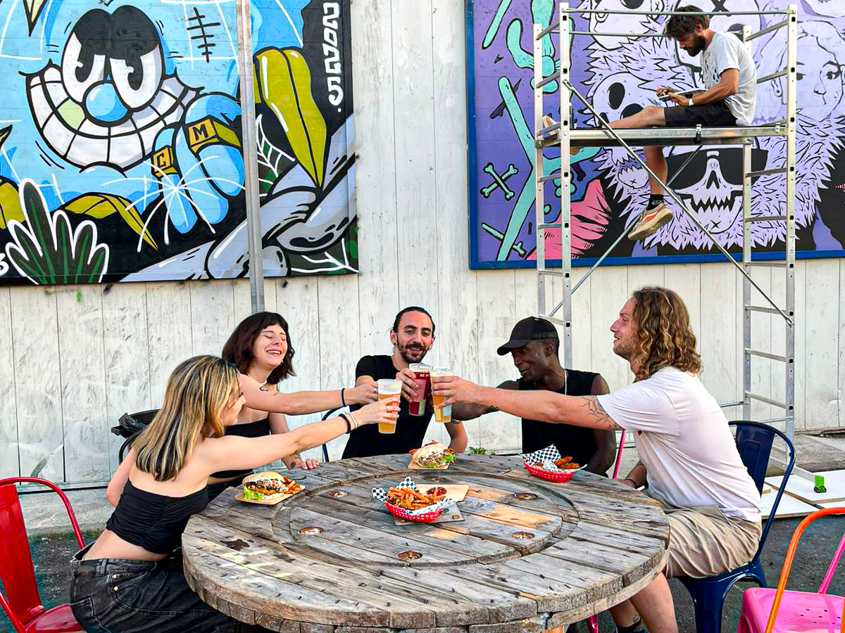 MBA · Montpellier Base Artistique: venue atmosphere and people