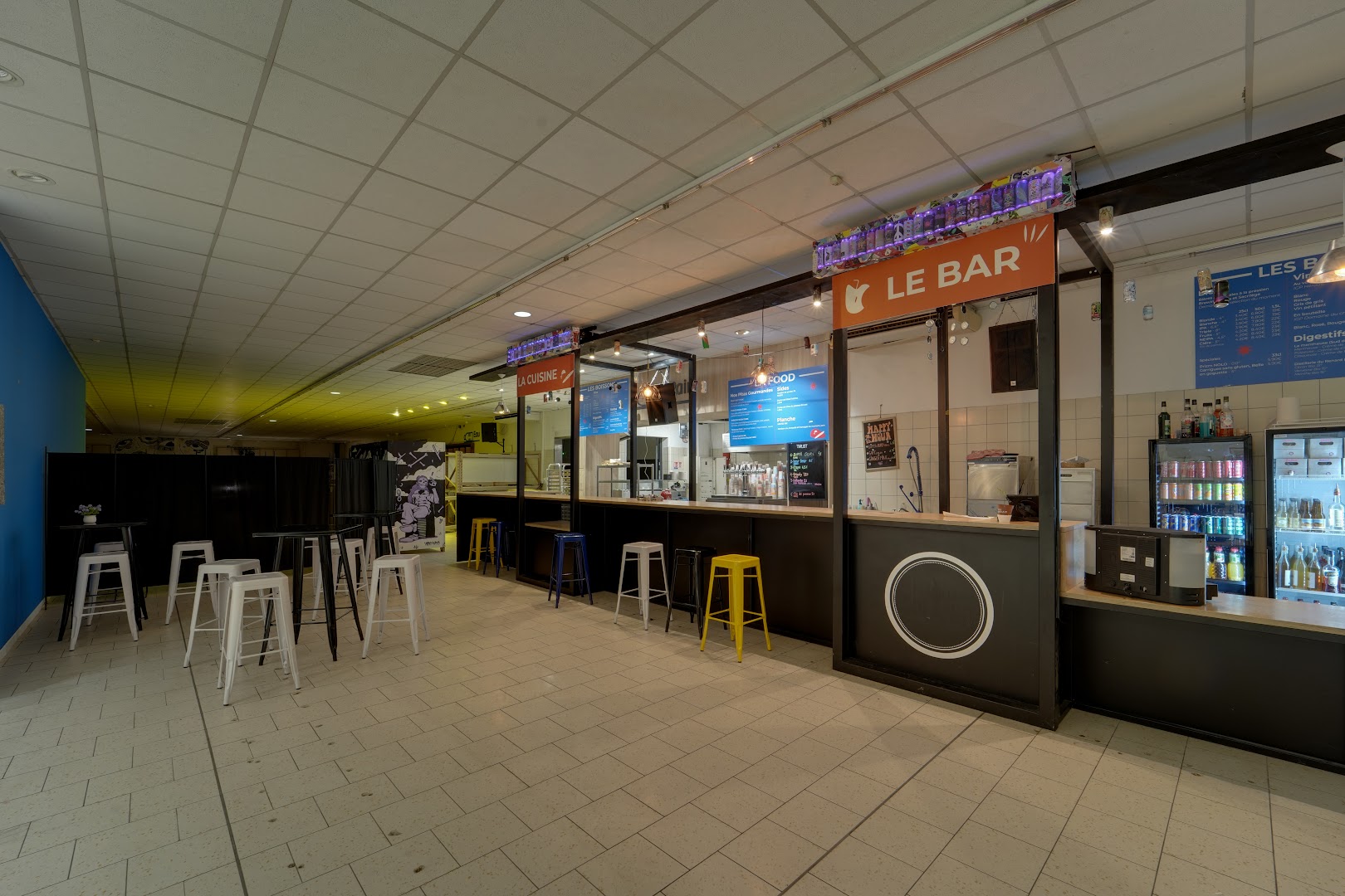 MBA · Montpellier Base Artistique: clear view of venue interior