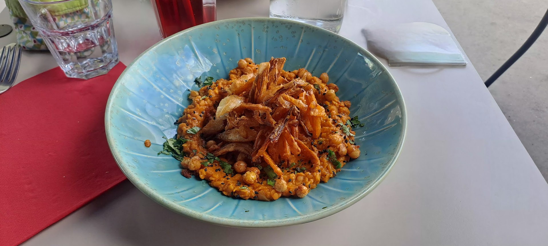 Bar'île: appetizing photo of served dish