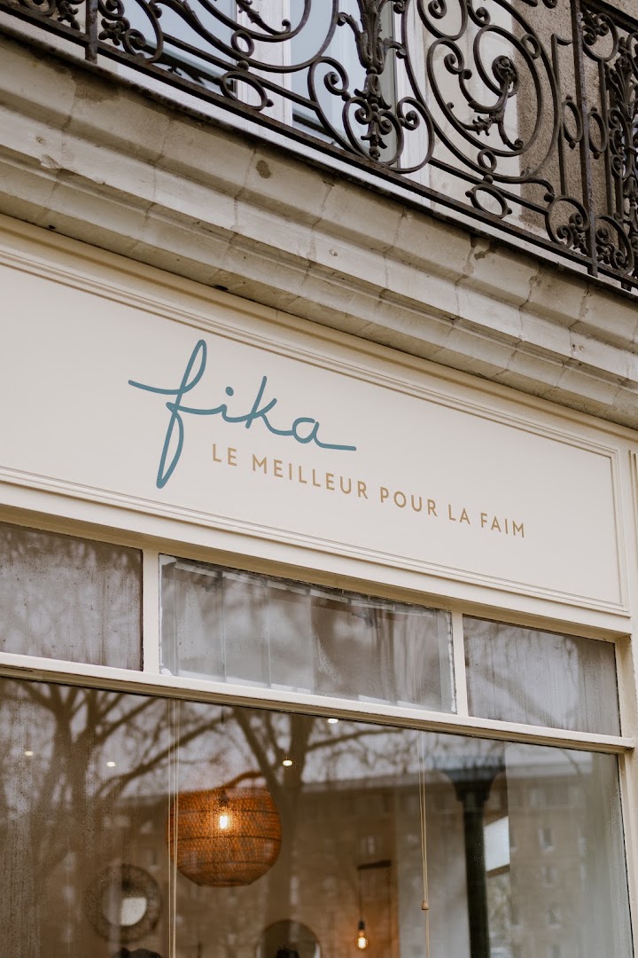 FIKA: professional storefront photo