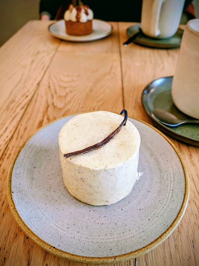 FIKA: appetizing, high-quality food photography