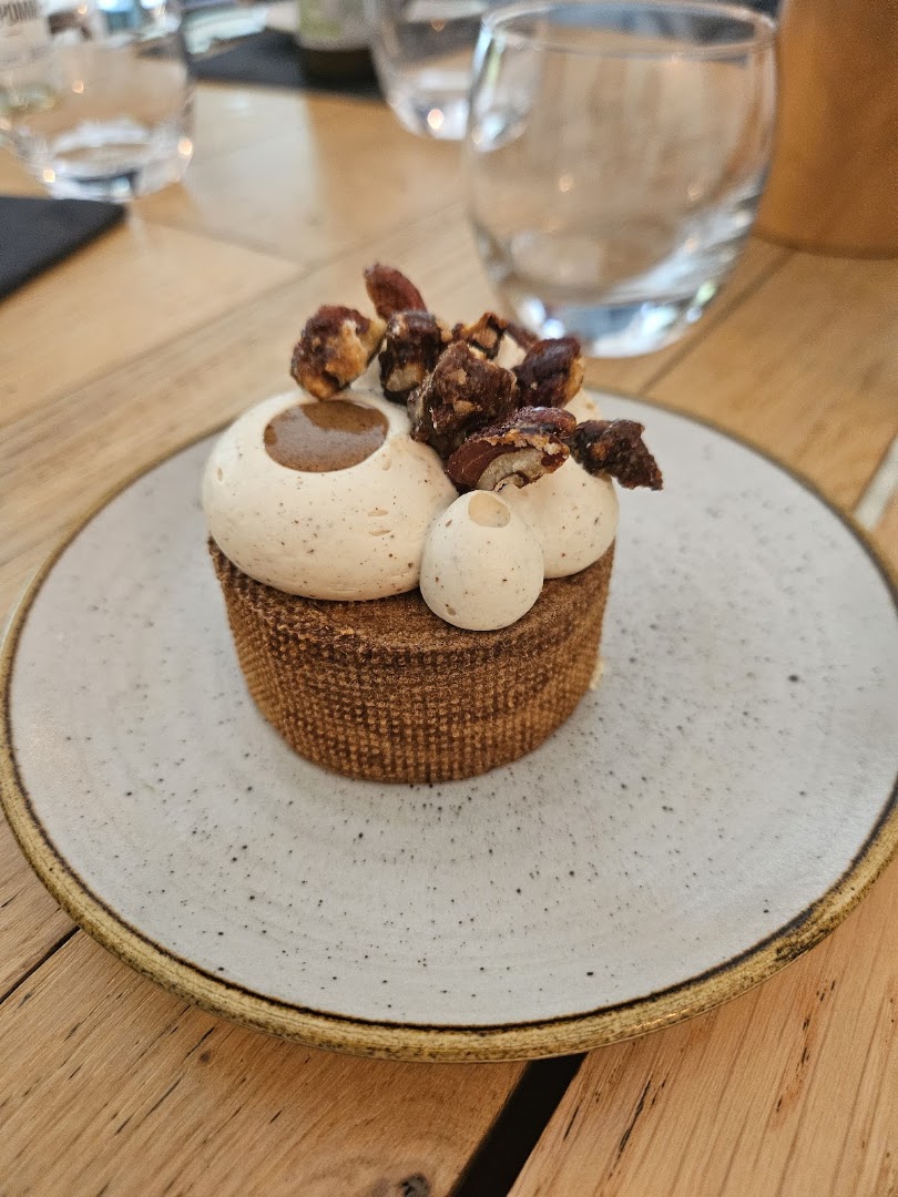 FIKA: appetizing, high-quality food photo