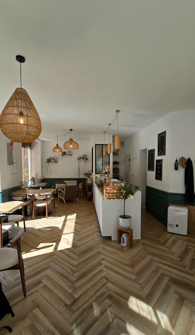 FIKA: inviting and professional interior shot