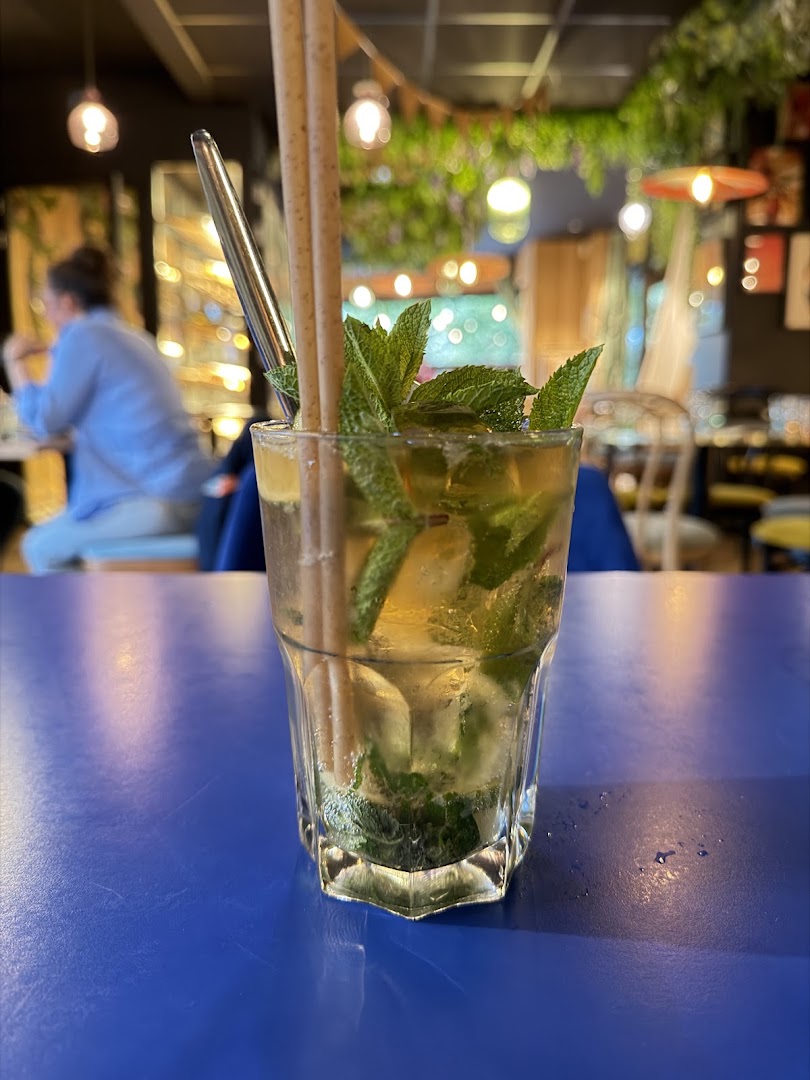 Macoha: appealing photo of restaurant drink