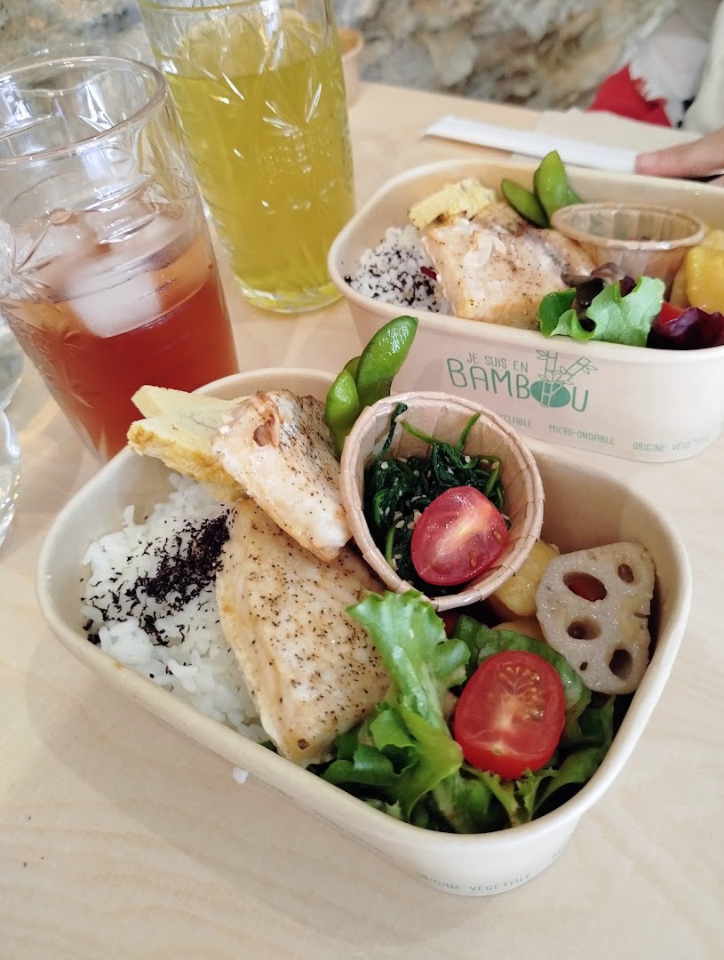 Makoto: appetizing photo of restaurant food