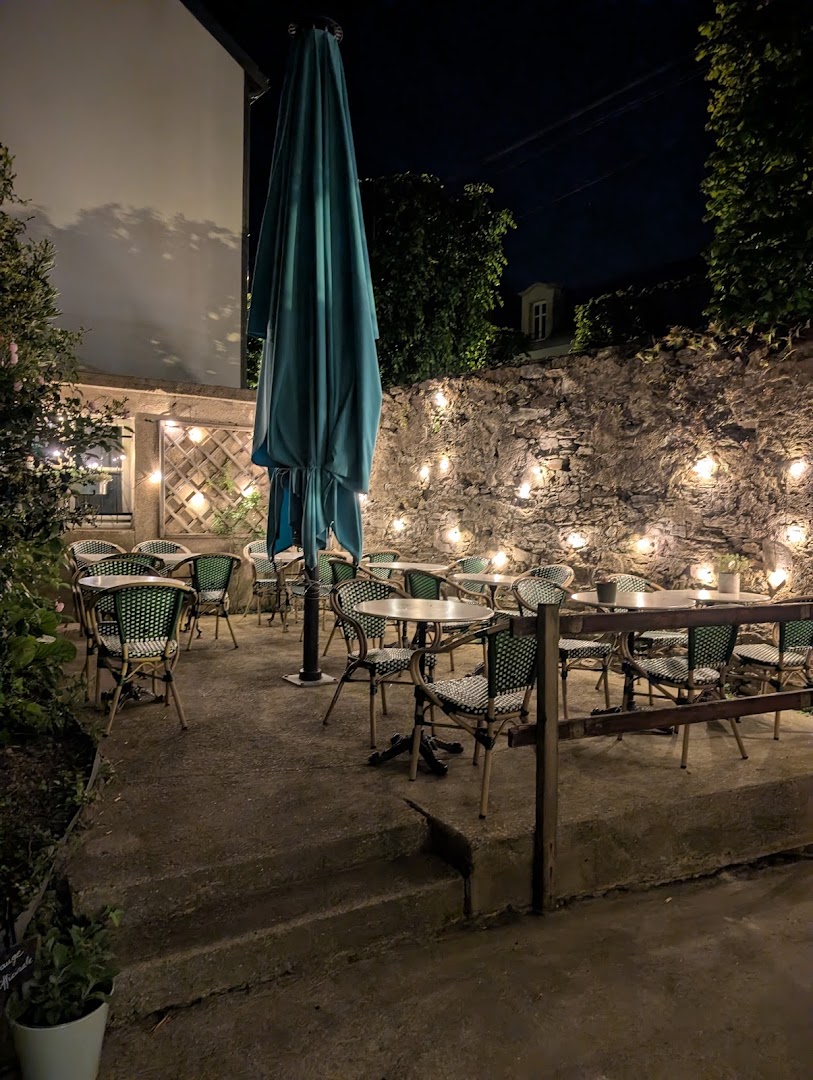 Sauge: inviting and atmospheric terrace photo
