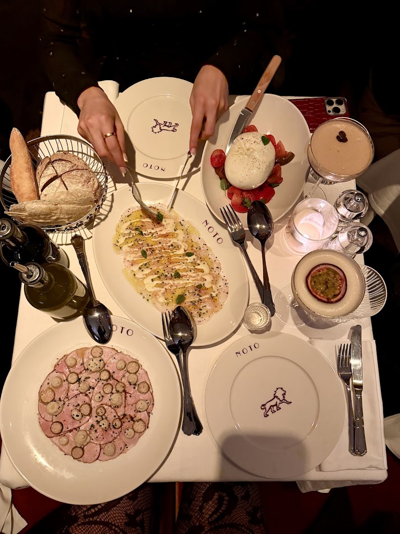Noto: high quality, appealing food photography