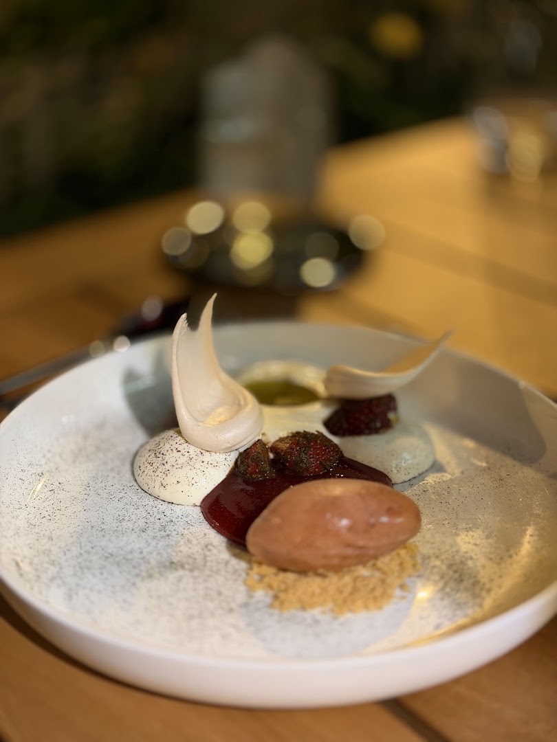 Zenirō: high quality, appetizing food photo
