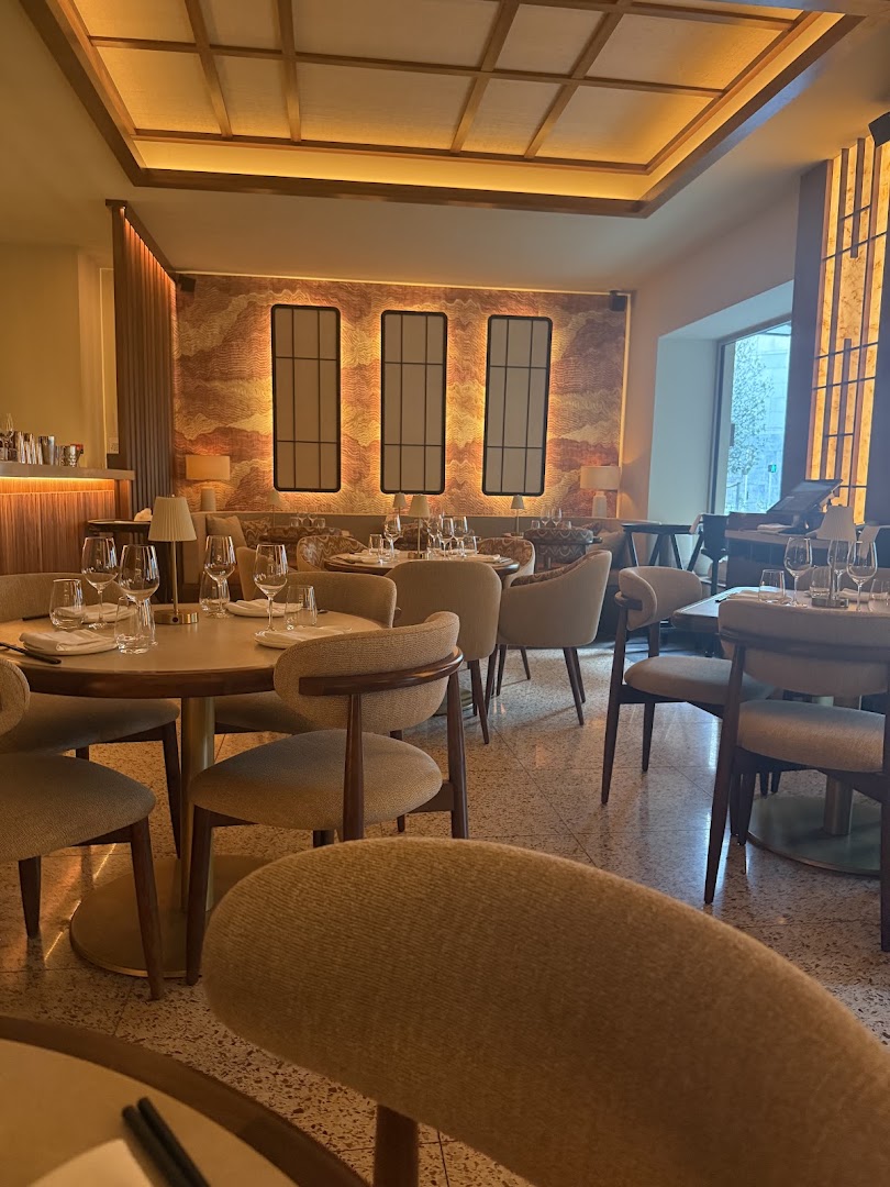 Zenirō: inviting and professional interior shot