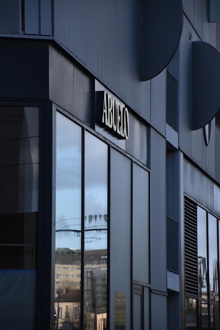 Abuelo: clear exterior shot of venue