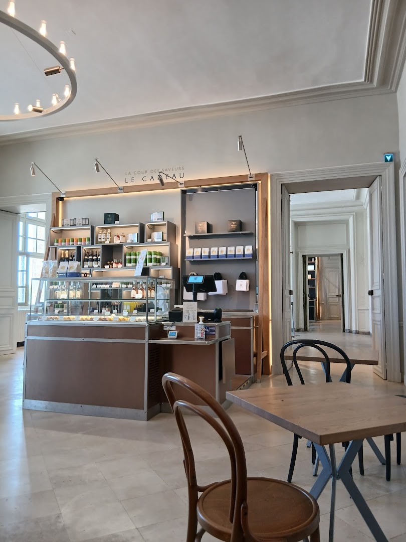 La Cour des Saveurs: clear, professional interior shot