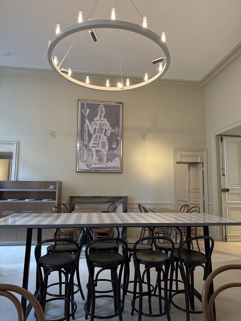 La Cour des Saveurs: clear, professional interior shot