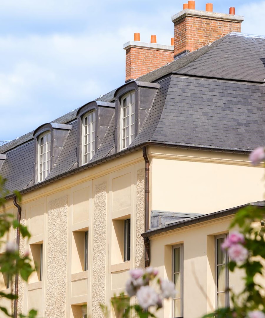 La Table des Jardiniers: attractive exterior architectural shot