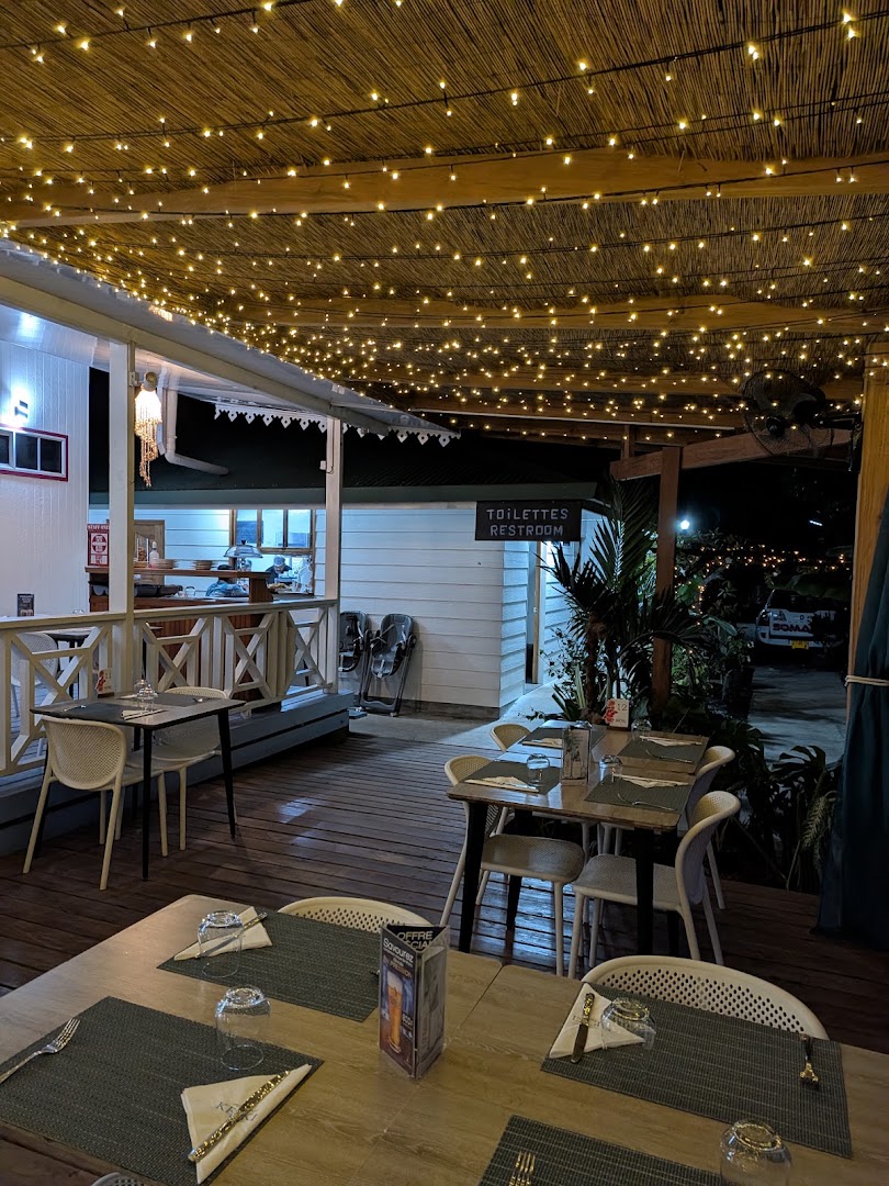 Ke'iki: inviting atmosphere with nice lighting