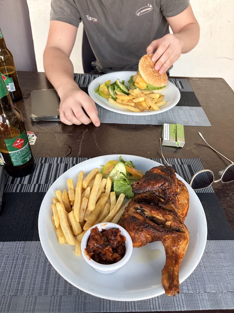 GTS Bar and Restaurant: clear photo of restaurant food