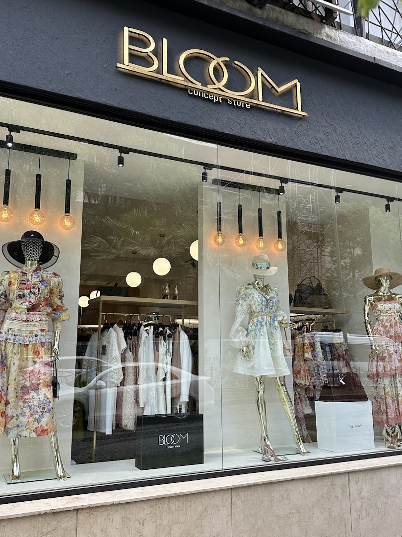 Bloom Concept Store: attractive storefront and window display