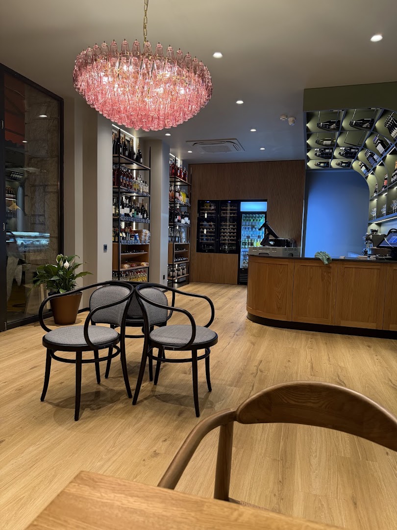 Bocconcino: attractive interior and inviting atmosphere