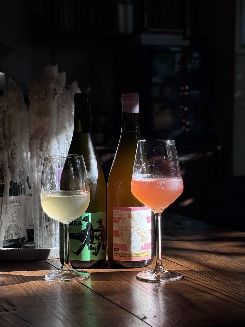 Midi Wine Bar: high quality, atmospheric drink photo