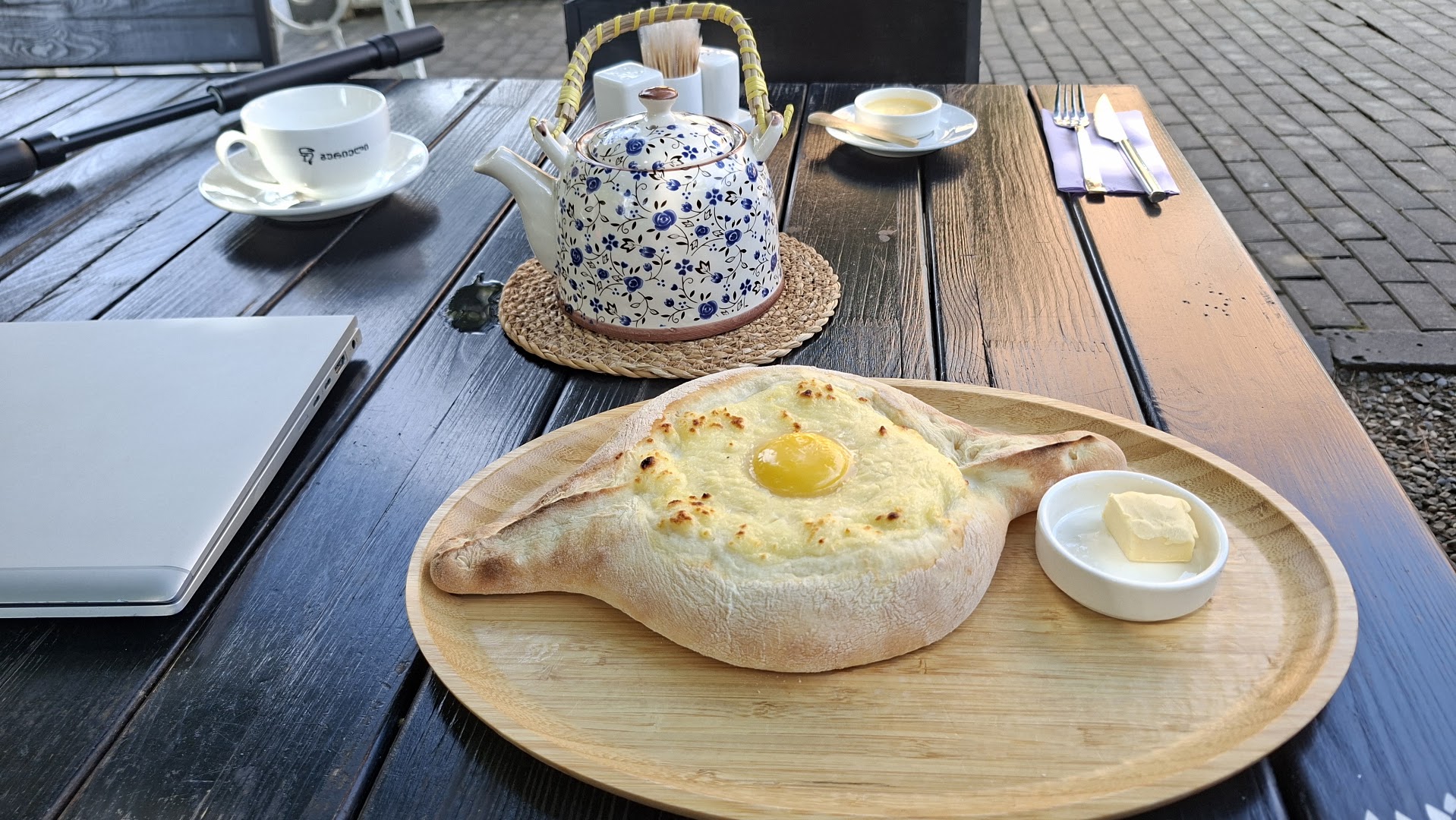 Fleur: appetizing food and clear presentation