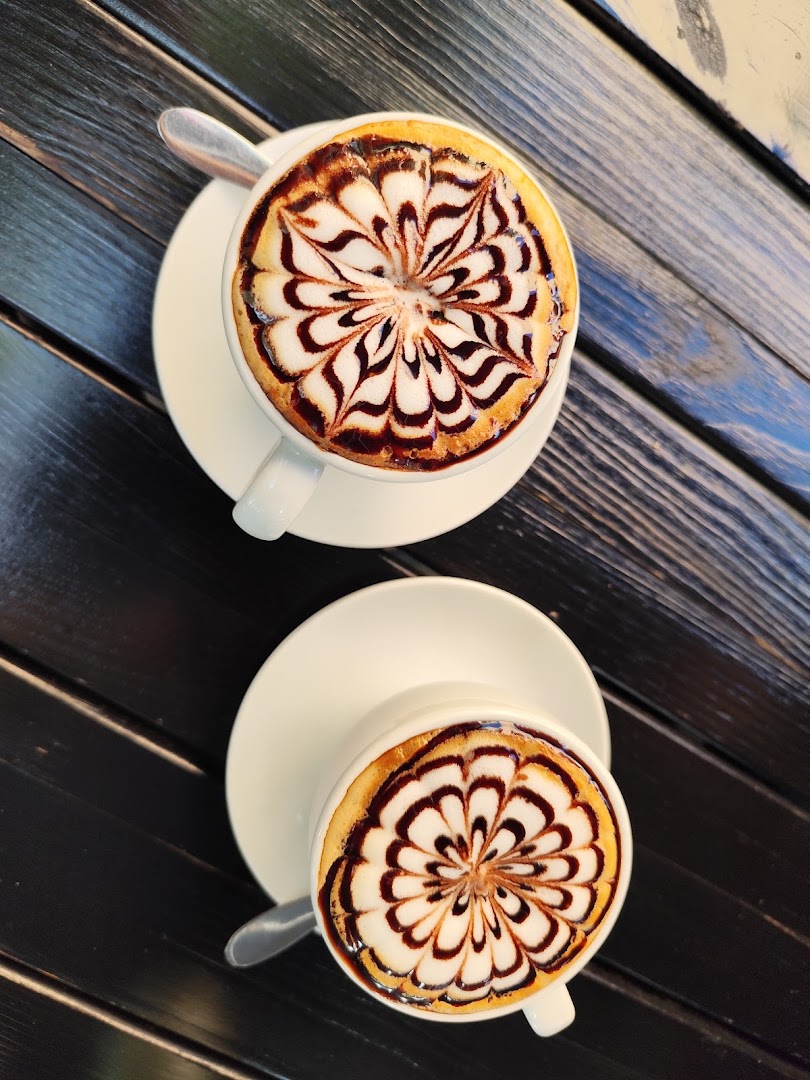 Fleur: high quality latte art photo