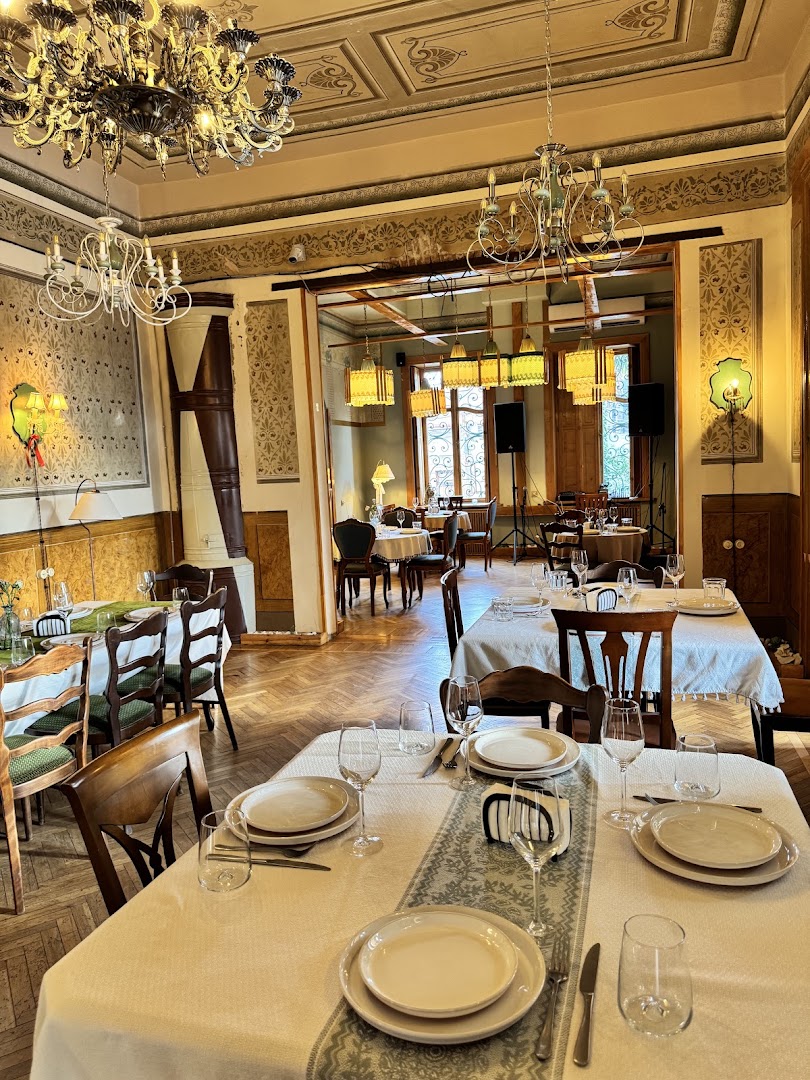 Maisis Ezo: beautiful interior atmosphere and decor
