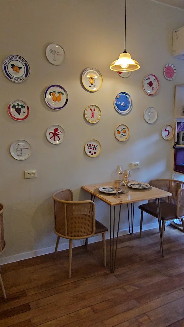 Pasta La Vista: inviting and well-lit restaurant interior